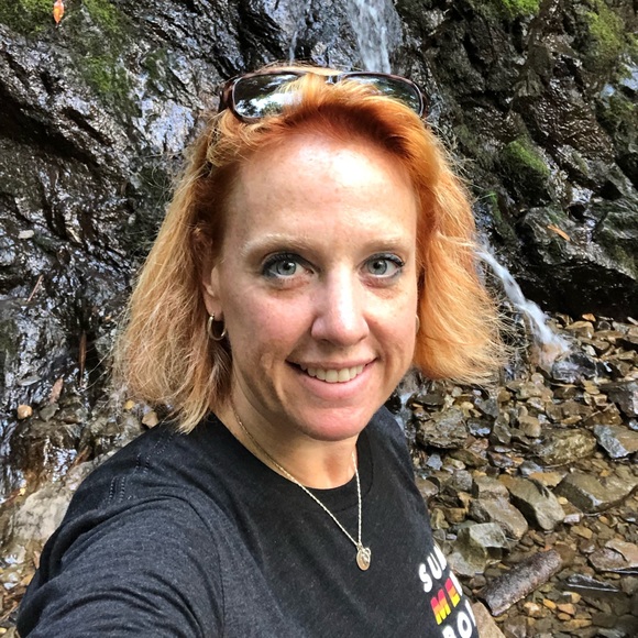 Meet your Posher, Nancy - Picture 3 of 7